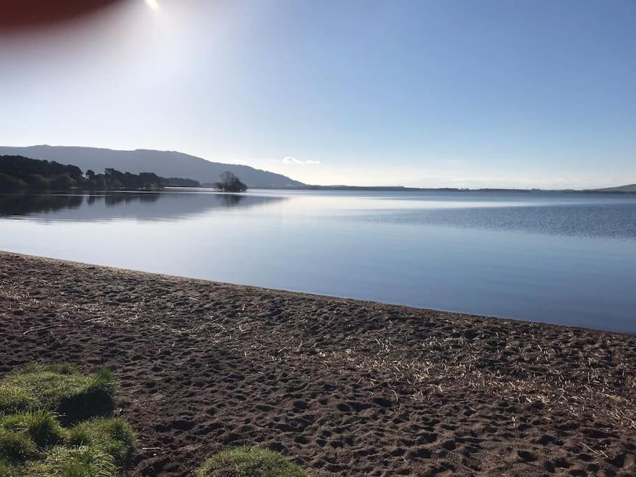 شقة Loch Leven Getaway - 2 Bed House كينروس المظهر الخارجي الصورة